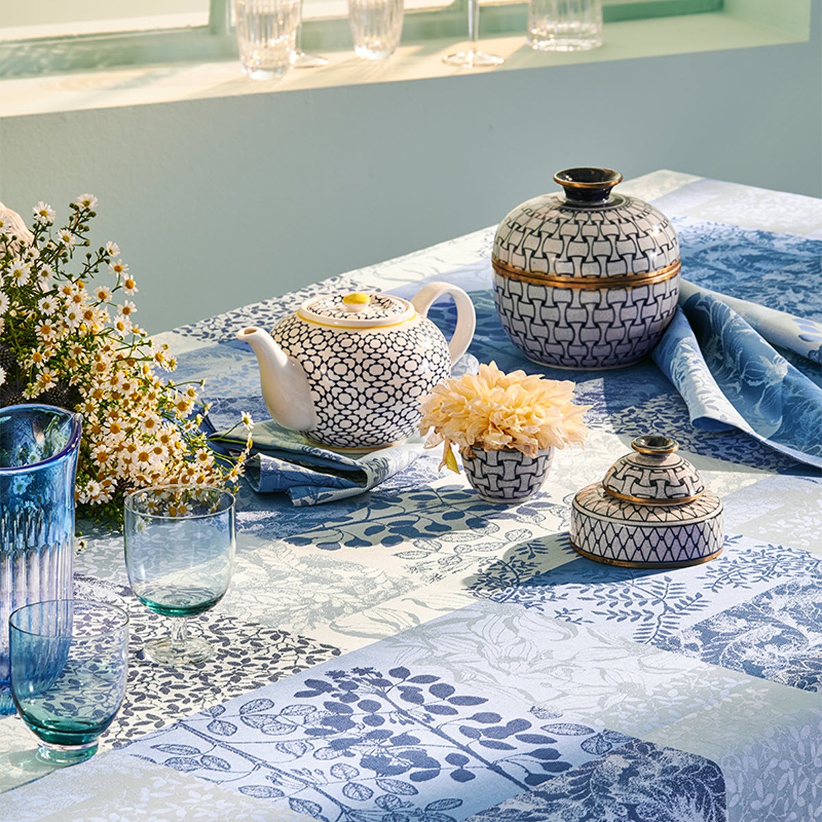 Garnier-Thiebaut Tischdecke abwaschbar: Mille Rameaux Enduit - Eleganz für  Ihren Tisch