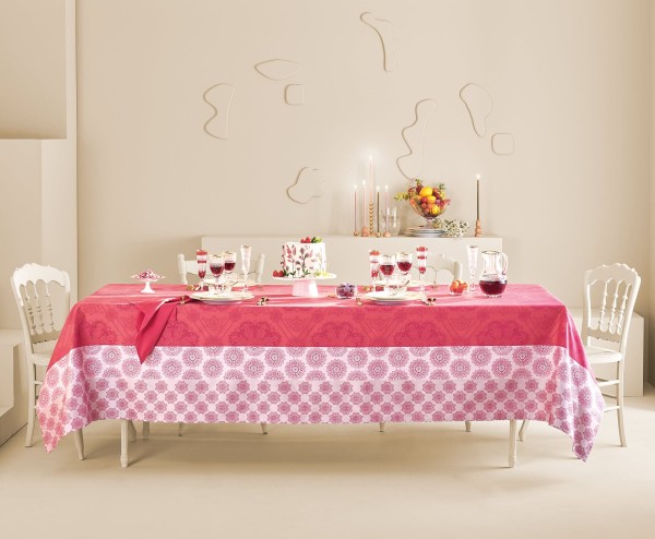 Mille Rosaces Framboise - Jacquard-Tischdecke